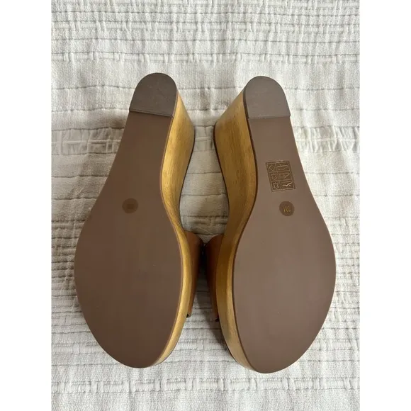Tory Burch Ines Wedge Sandals, New Without Box, With Medallion Size 8