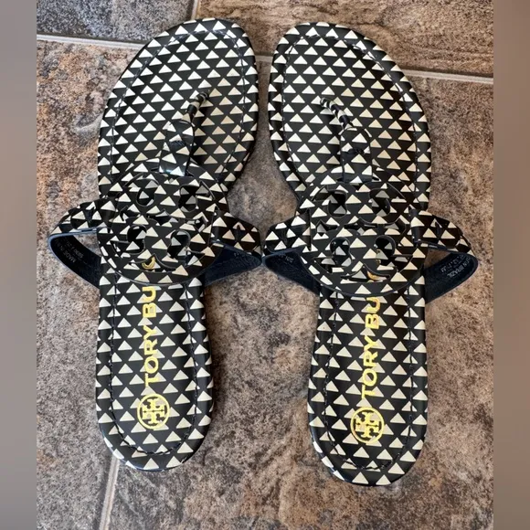 Tory Burch Miller Triangle Geometric Flip Flop Slip On Sandals- Black/Cream 7.5
