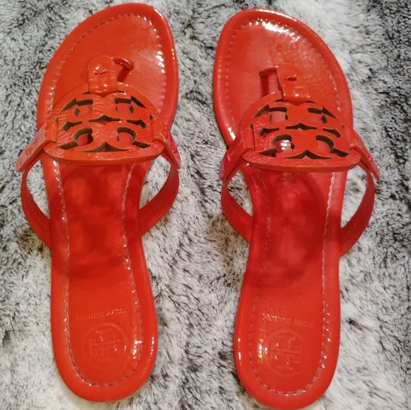 Tory Burch Patent Leather Miller Slip On Thong Sandal Bright Samba 8 Women’s