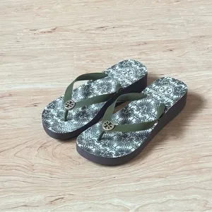 Tory Burch Wedge Flip Flip Sandals with Monogram Woman’s Size 7