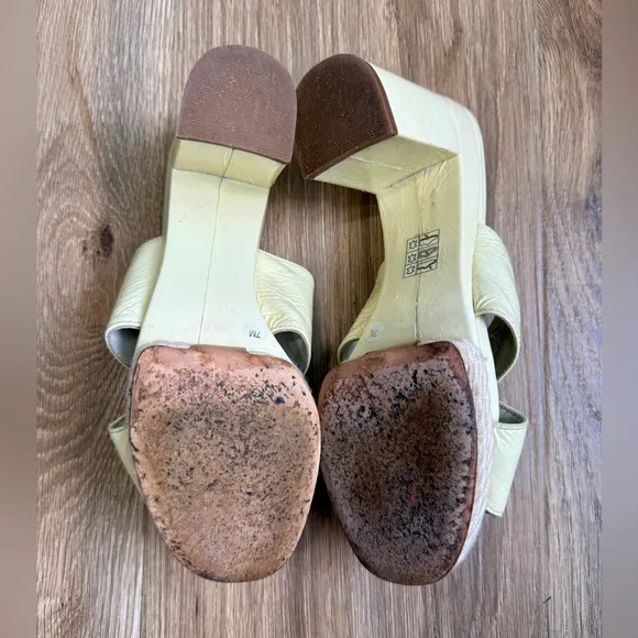 Tory Burch Women's Ivory Cream Patent  Leather Heels Sandals Platforms - Size 7M