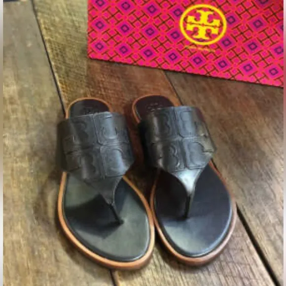 Tory Burch Women's Jamie Calf Leather Full Logo Thong 8.5 Black 48275 001