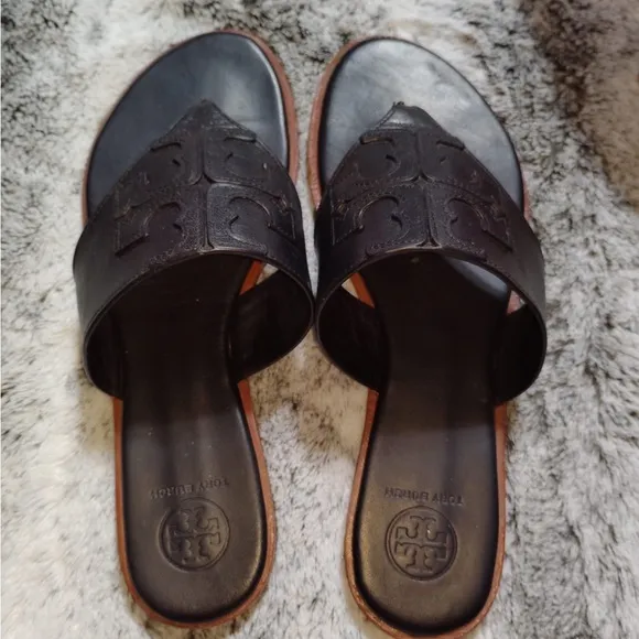 Tory Burch Women's Jamie Calf Leather Full Logo Thong 8.5 Black 48275 001