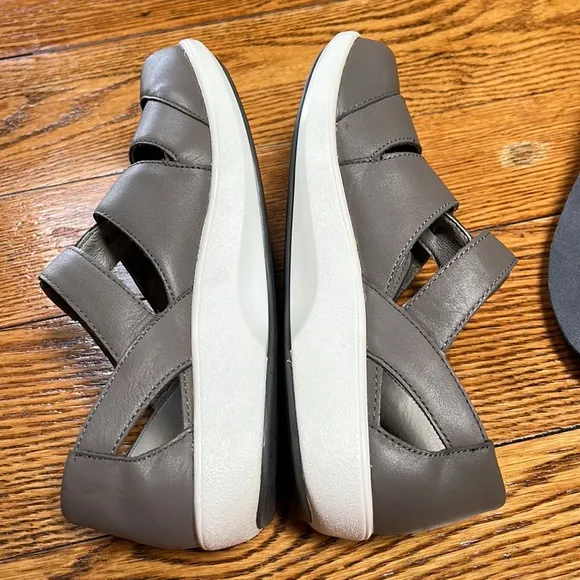 Traq by Algeria Dove gray walking sandals.  Leather uppers, Size 38 (US 8.5).