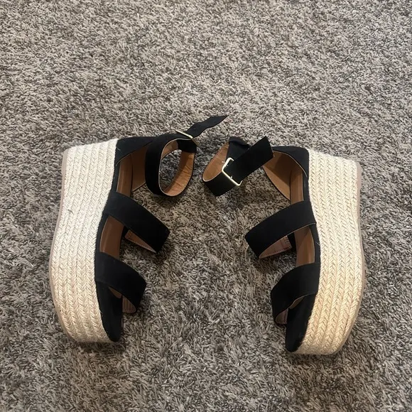TRENDY ESPADRILLE PLATFORM SANDAL Size 7 Black