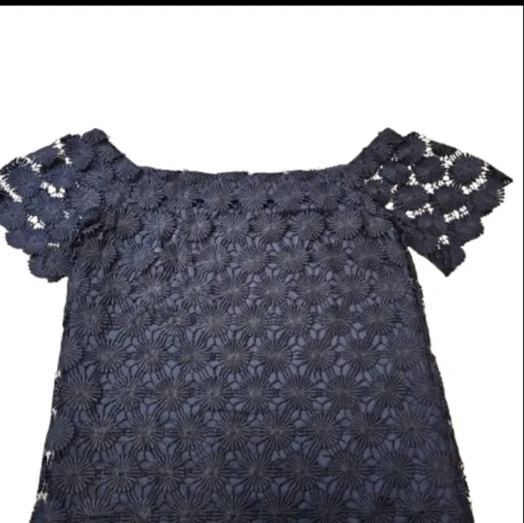 Trina Turk Merengue Daisy Lace Off The Shoulder Dress in Navy Blue Size Medium
