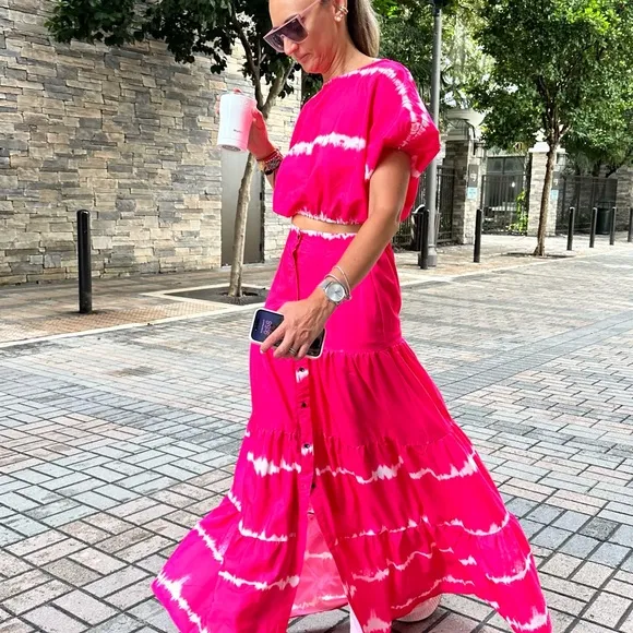 Two-Piece Tie-Dye Set – Hot Pink &amp; White