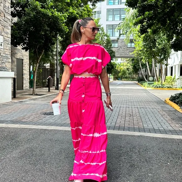 Two-Piece Tie-Dye Set – Hot Pink &amp; White
