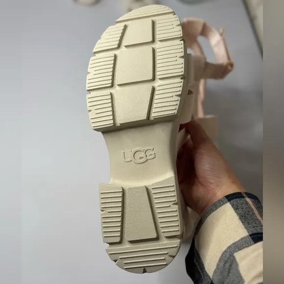 UGG Ashton Strappy Sandals