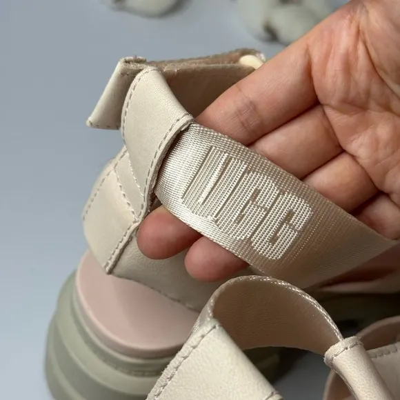 UGG Ashton Strappy Sandals
