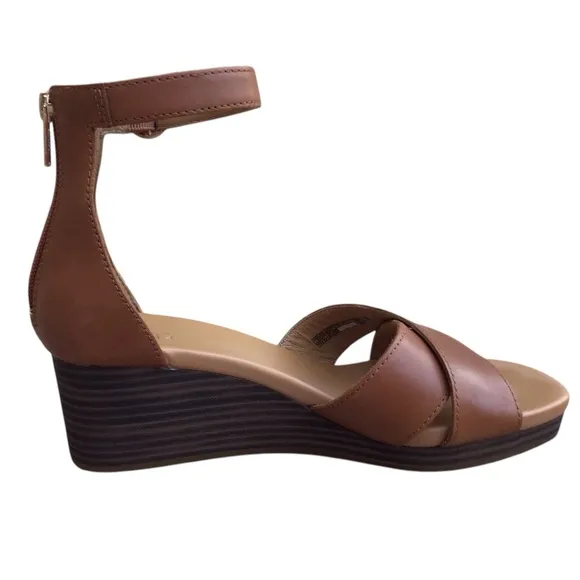 UGG Eugenia Leather Sandals