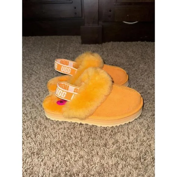 UGG FUNKETTE KIDS SLIDE SANDAL PAPAYA ORANGE SUEDE WOOL YOUTH US 4- WOMEN US 5.5