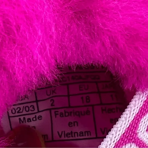 UGG Infant Fluff Yeah Furry Fuzzy Sandals 02/03 S 6-12 months Pink $55