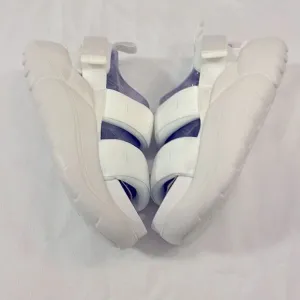 UGG LA CLOUD SPORTS SANDALS.  NEW IN BOX