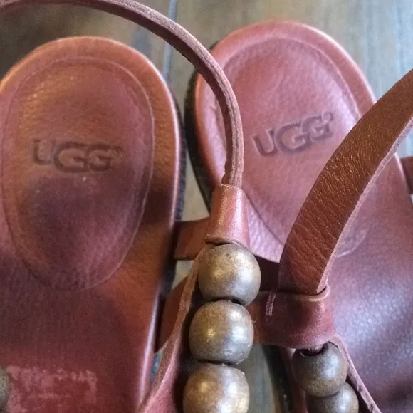 UGG ‘Naima’ Platform Sandals