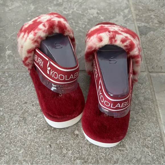 Ugg Slingback Sandals Fuzzi II Tie Dye Faux Fur Platforms Berry Red, Size 6M NEW