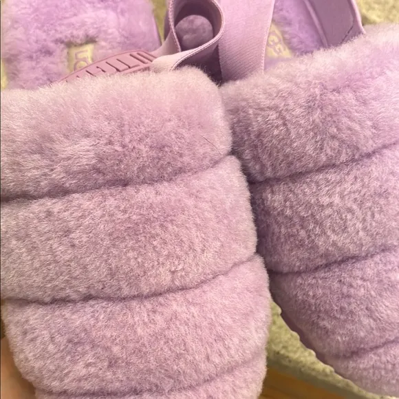 Ugg Super Fluff WOMEN'S Purple DISCONTINUED Sandals 7 Instagram cozy chic girly