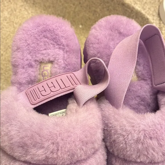 Ugg Super Fluff WOMEN'S Purple DISCONTINUED Sandals 7 Instagram cozy chic girly