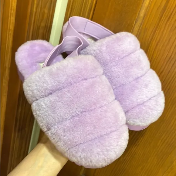 Ugg Super Fluff WOMEN'S Purple DISCONTINUED Sandals 7 Instagram cozy chic girly