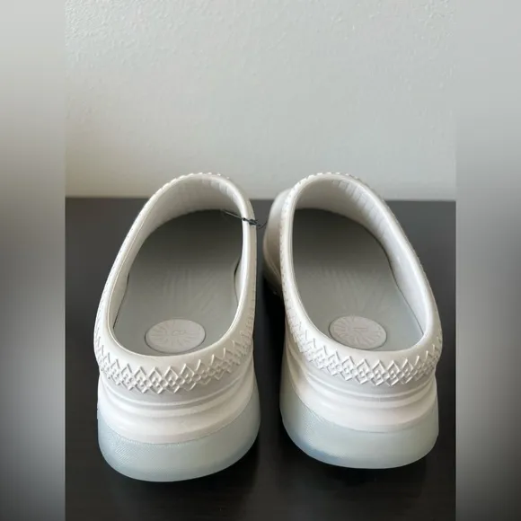 UGG Tasman Sport | Men’s Size: 8 | Color: White Slip-On Clogs