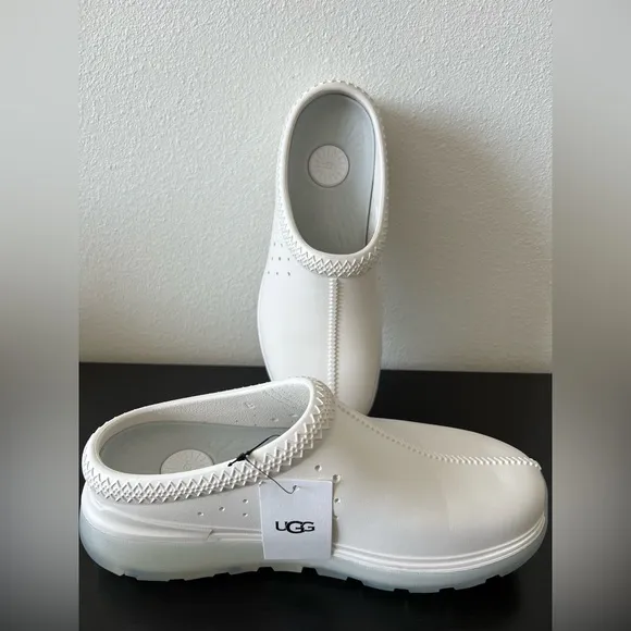 UGG Tasman Sport | Men’s Size: 8 | Color: White Slip-On Clogs