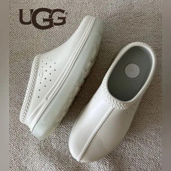 UGG Tasman Sport | Men’s Size: 8 | Color: White Slip-On Clogs