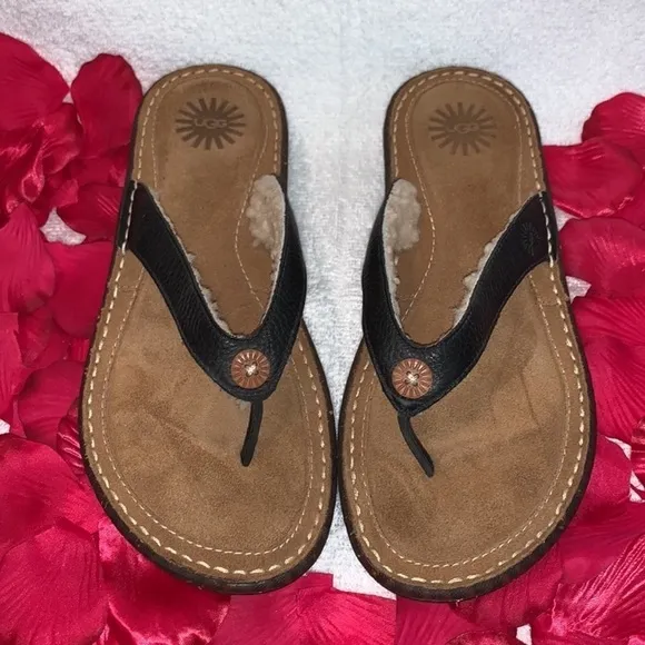 UGG Women's Brown and Black Sandals