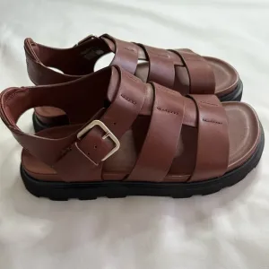 UGG Women’s Capitelle Strap Leather Sandals - Cognac, USA Women’s Size 8.5