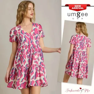 Umgee Abstract Print Pleat Detail Short Sleeves V-Neck Tiered Mini Dress | Cream