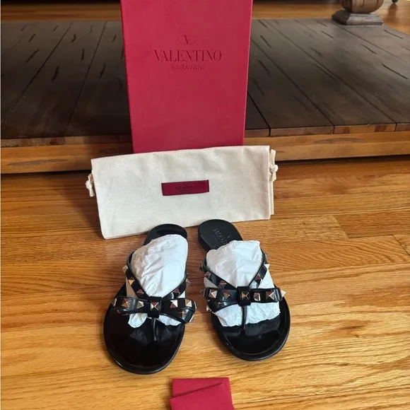 Valentino Garavani Black Sandals