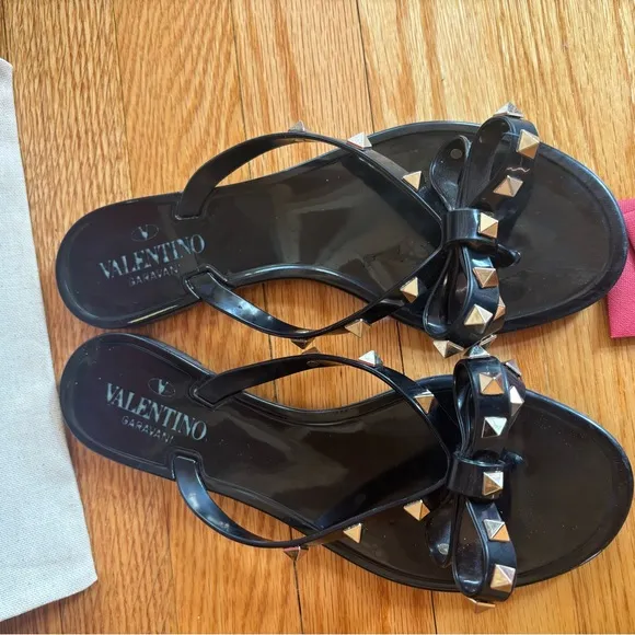 Valentino Garavani Black Sandals