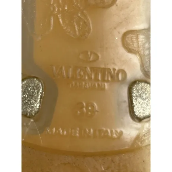 Valentino Garavani Rubber Studs Thong Sandals 39/9 Gold Authentic Slip On Jelly