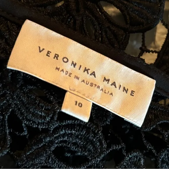 VERONIKA MAINE Lace Sleeveless Midi Dress Black V back size 8