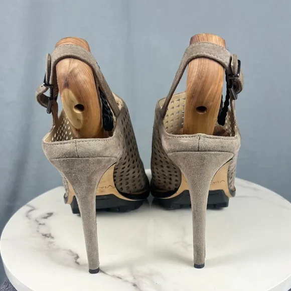 VIA SPIGA Tasa Perforated Lug Sole Slingback Heels Sz 9.5: NWOT