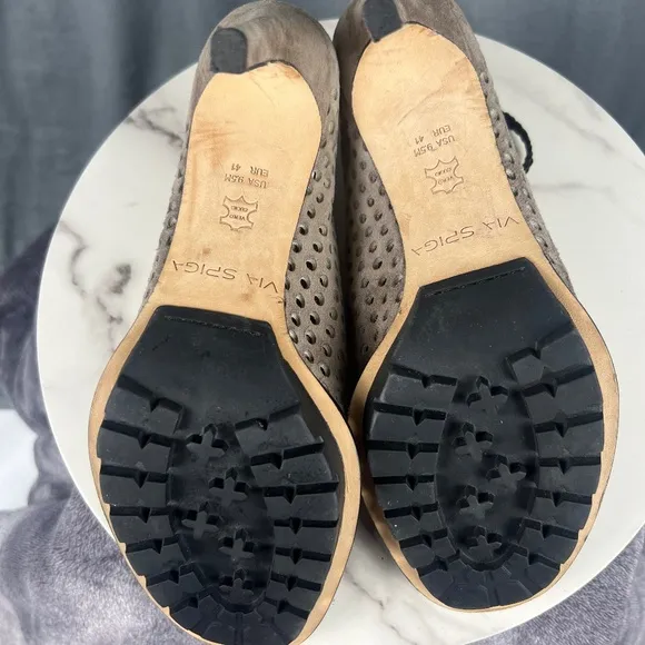 VIA SPIGA Tasa Perforated Lug Sole Slingback Heels Sz 9.5: NWOT