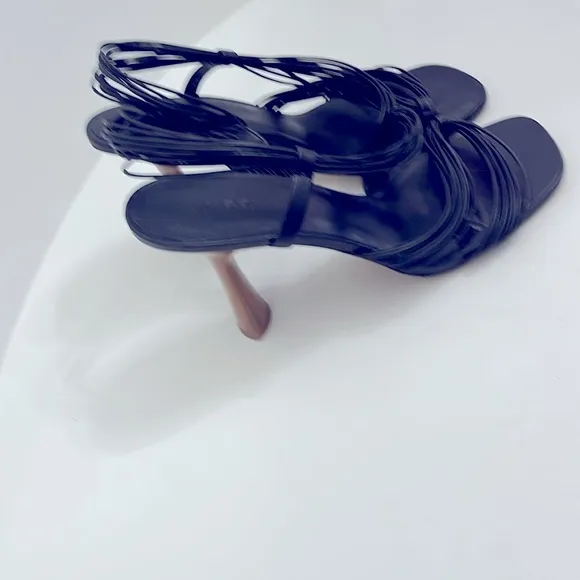 Vince Black Leather Strappy Women's 3.5 Inch Heels Size 9 (40)