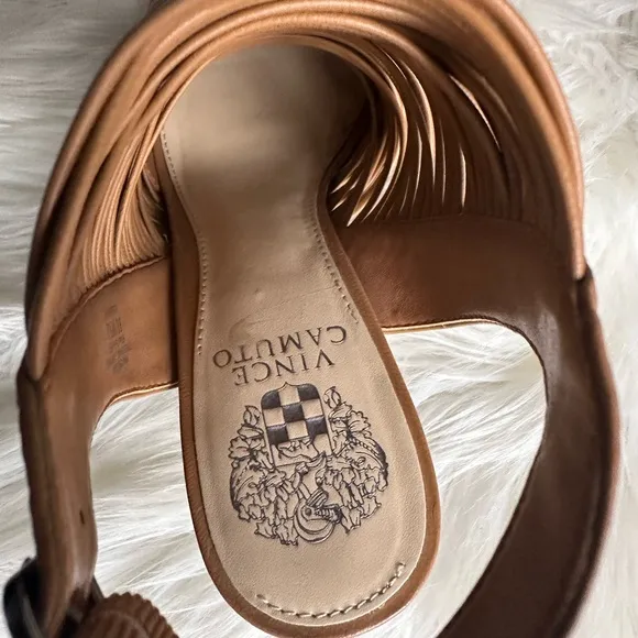 Vince Camuto Adeenta Leather Sandals/ Heels