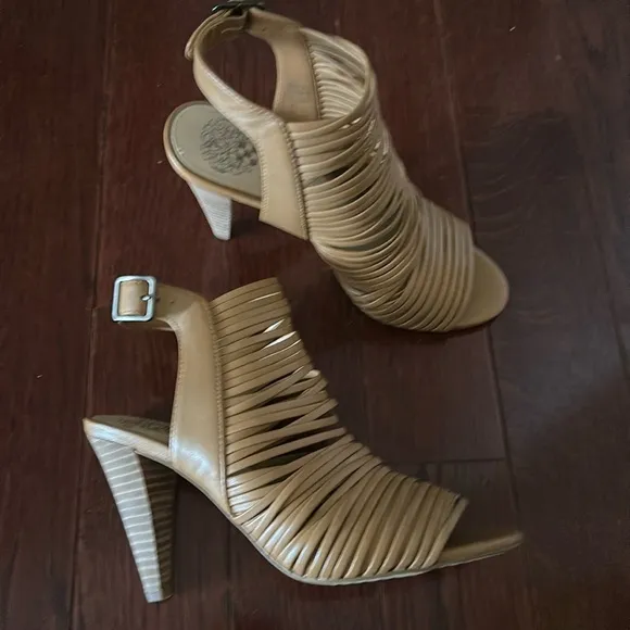 Vince Camuto Adeenta Leather Sandals/ Heels