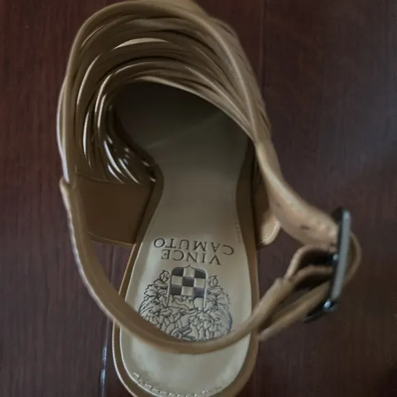 Vince Camuto Adeenta Leather Sandals/ Heels