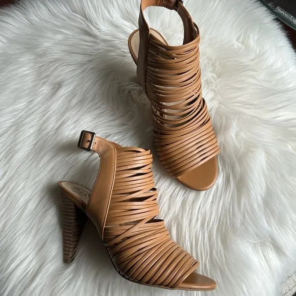 Vince Camuto Adeenta Leather Sandals/ Heels