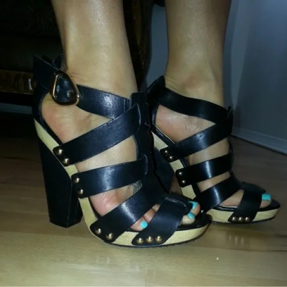 Vince Camuto Black Heeled Leather Sandals