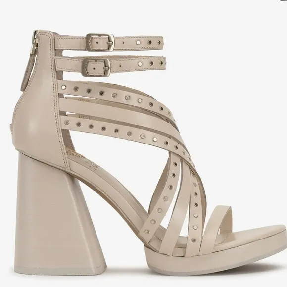 VINCE CAMUTO Nanthie Leather Studded Strappy Platform Sandals In Warm Vanilla