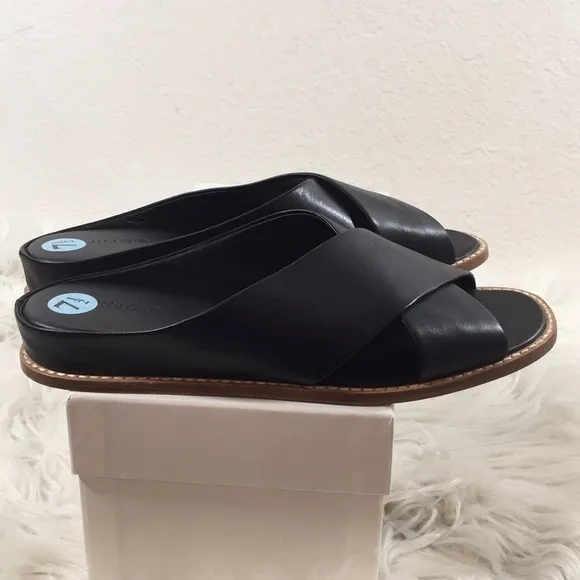 Vince Fairley Leather Wedge Sandals sz. 7.5 new