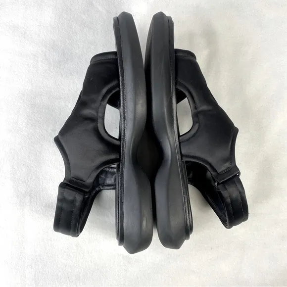 Vince Fresca Satin Strappy Sandals 8.5 Black Sporty Chunky
