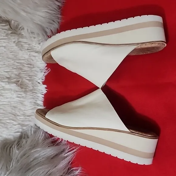 VINCE SARRIA SANDALS