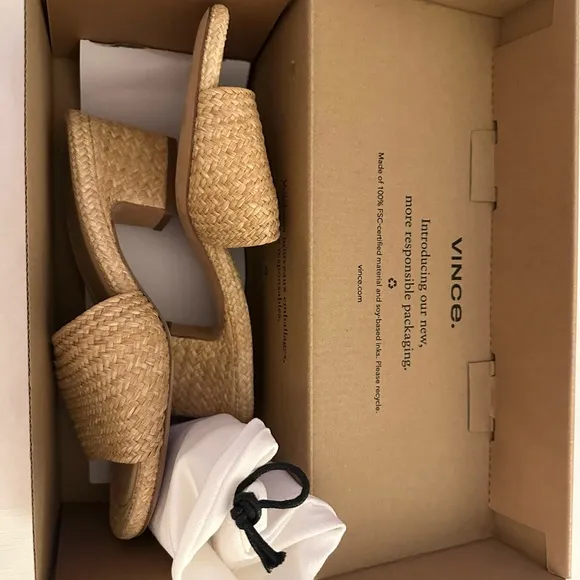 Vince Women’s Ariana Raffia Sandals