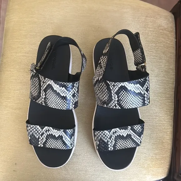 VINCE. Womens Black Snake Platform Comfort Wedge Leather Slingback Sandals