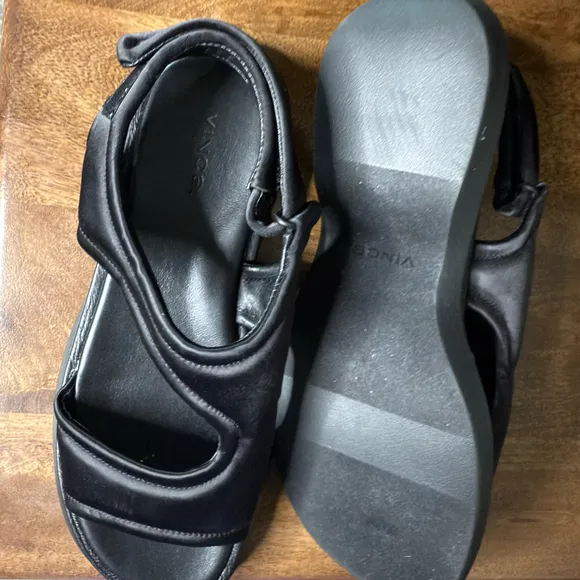 Vince Women's Fresca Black Strappy Slingback Sport Sandals Size 7 (MSRP $285)