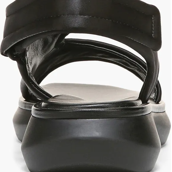 Vince Women's Fresca Black Strappy Slingback Sport Sandals Size 7 (MSRP $285)