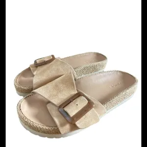 Vince Women's grant Tan suede big buckle Slide Sandals 8